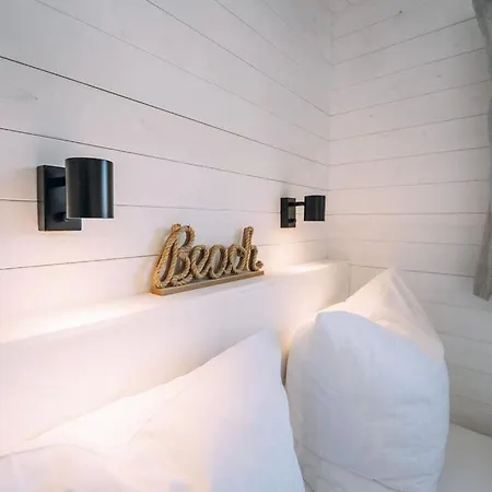 Houseboat Scandic